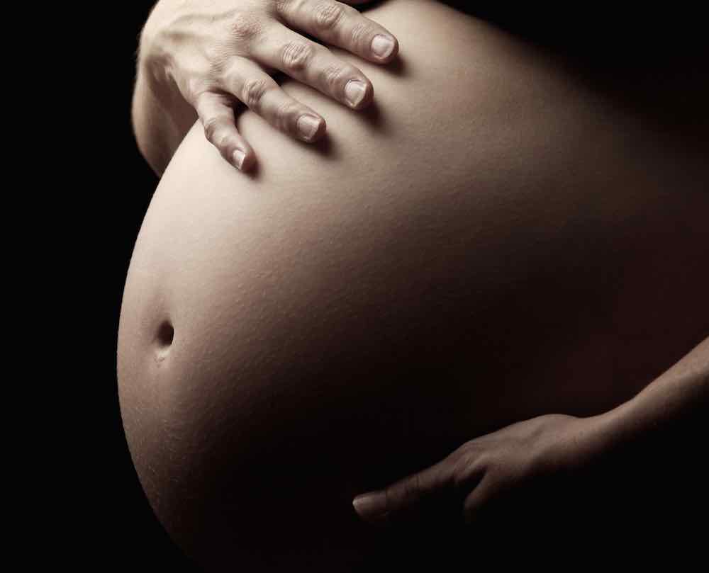 Illustration de l'article : 10 façons de dire qu'une femme est enceinte en anglais